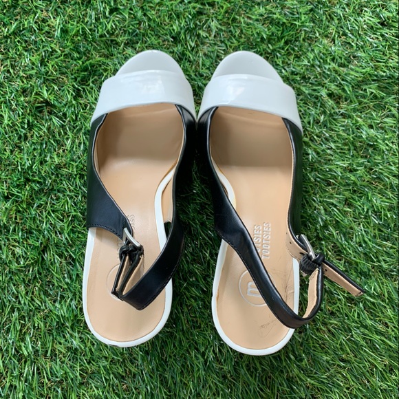 Mootsies Tootsies Size 8 Black and White Retro 3 Inch High Heels - Picture 5 of 12